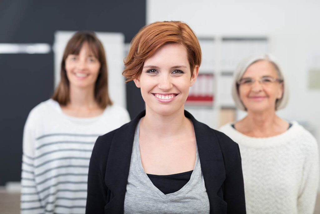 drei frauen in einem familien unternehmen