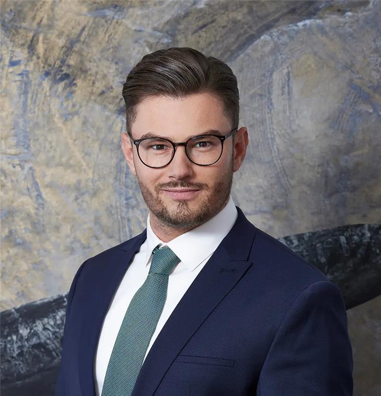 J rn Amberger Portrait