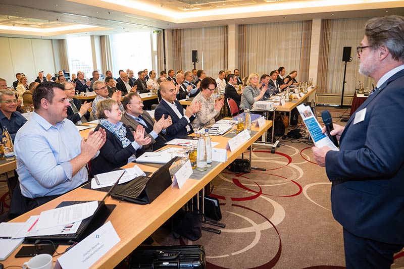 KMU Berater unternehmen